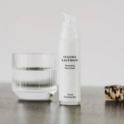 Crème De Jour Peau Sèche / Sensible - Nourishing Day Cream 7 Crème De Jour Peau Sèche / Sensible - Nourishing Day Cream -Default Template 1 108 254832 4 max