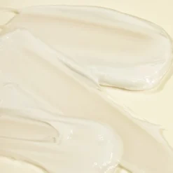 Madara Crème Régénérante Illuminatrice à La Vitamine C -MÁDARA Boutique 108 335102 3 max