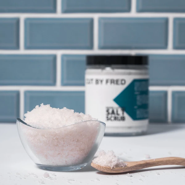 Gommage Pour Cuir Chevelu - Depolluting Salt Scrub 3 Gommage Pour Cuir Chevelu - Depolluting Salt Scrub – Image 3