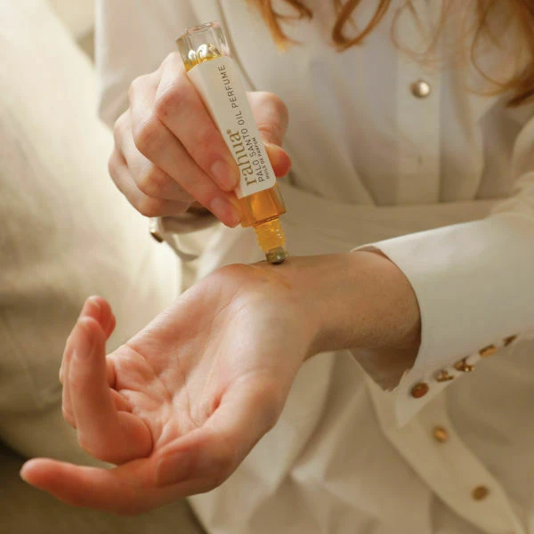 Huile Parfumée Au Palo Santo 4 Huile Parfumée Au Palo Santo – Image 4