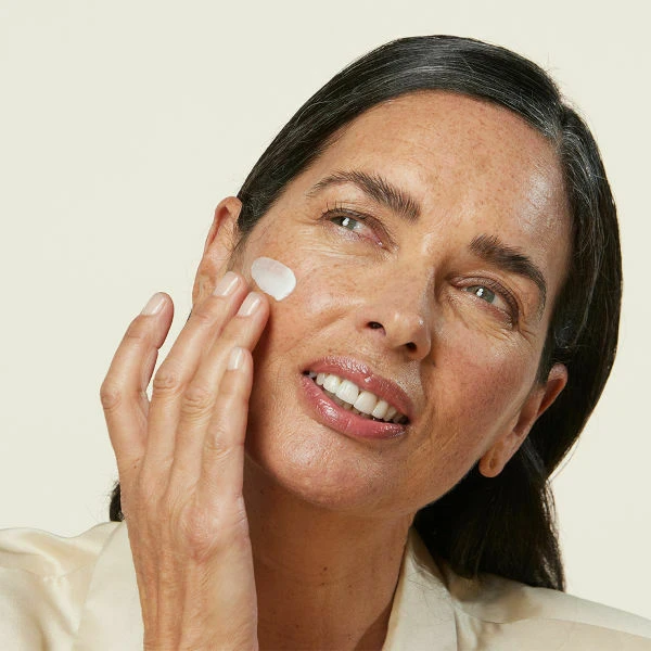 Αντίποδες Crème Raffermissante Pro-collagène LIME CAVIAR 3 Αντίποδες Crème Raffermissante Pro-collagène LIME CAVIAR – Image 3